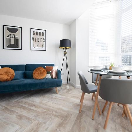 Connaught House - City Centre - Free Parking & Wi-Fi Apartamento Cardiff Exterior foto