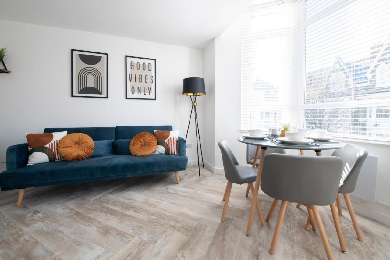 Connaught House - City Centre - Free Parking & Wi-Fi Apartamento Cardiff Exterior foto
